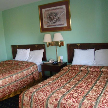 Budget Inn Mount Airy Cameră foto
